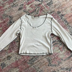 Long sleeve white brandy Melville top stretchy and fits all